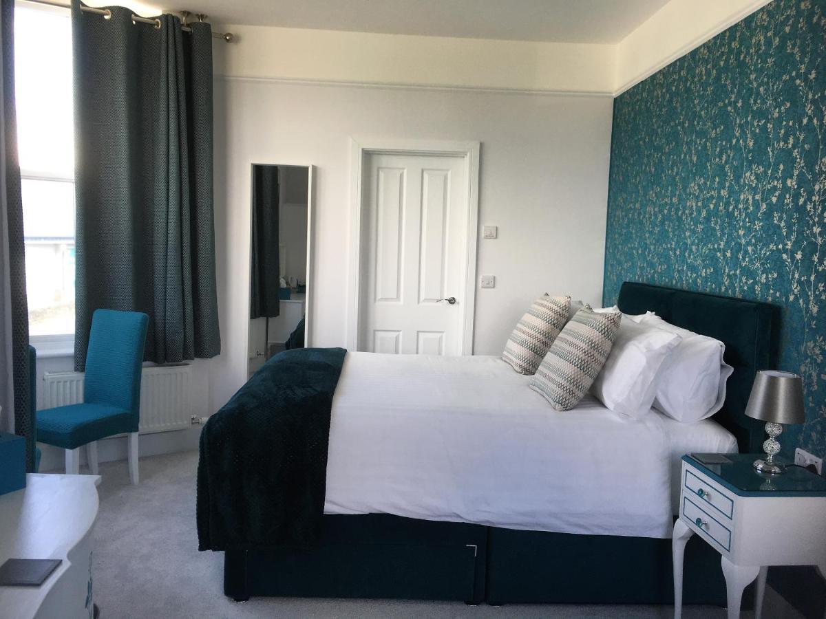 Deluxe Family Room,1292277811:JPEG